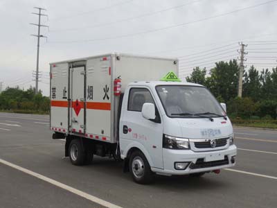 江特牌JDF5030XRYE6型易燃液體廂式運(yùn)輸車(chē)