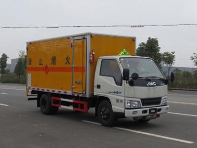 江特牌JDF5060XQYJ5型爆破器材運(yùn)輸車(chē)