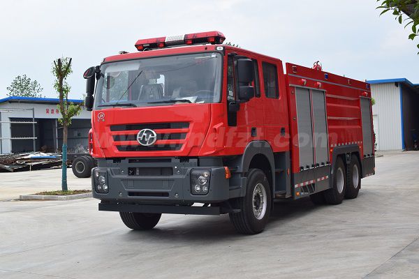 江特牌JDF5280GXFPM130/C5型泡沫消防車(chē)