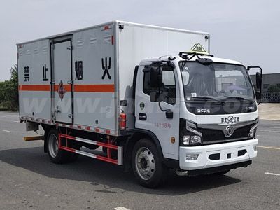 江特牌JDF5120XRGE6型易燃固體廂式運輸車