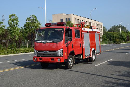 ?江特牌JDF5074GXFPM20/B6型泡沫消防車(chē)