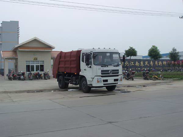 東風天錦壓縮式垃圾車