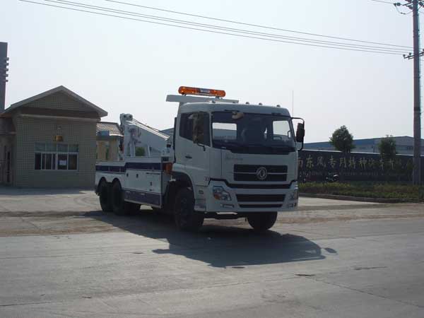 東風天龍道路清障車