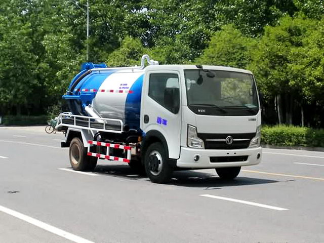 東風國四吸污車