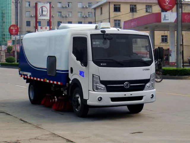 東風(fēng)掃路車（國四）