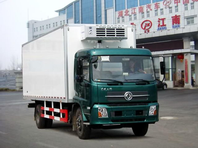 東風(fēng)天錦9米冷藏車（國(guó)四）